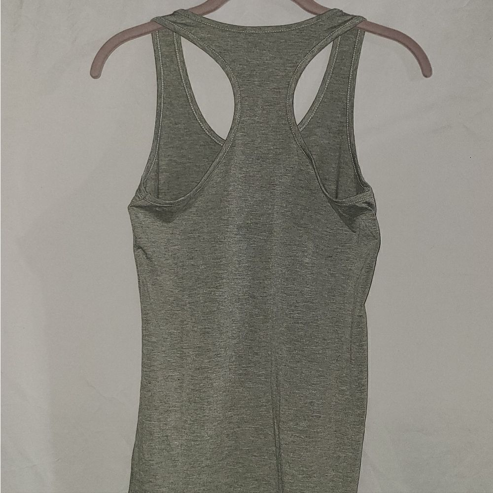 Color Bear Music Graphic Gray Tank Size S,M - Picture 6 of 7